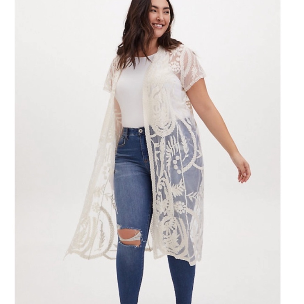 NWT torrid kimono. Size 1.